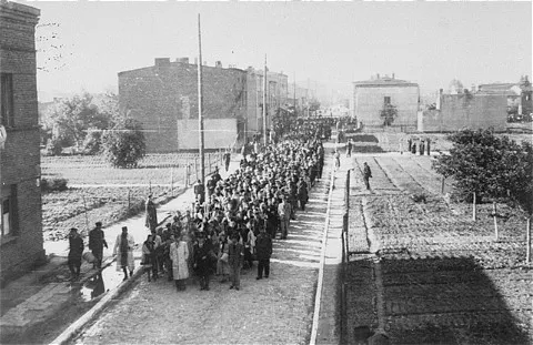 Rumo a Auschwitz